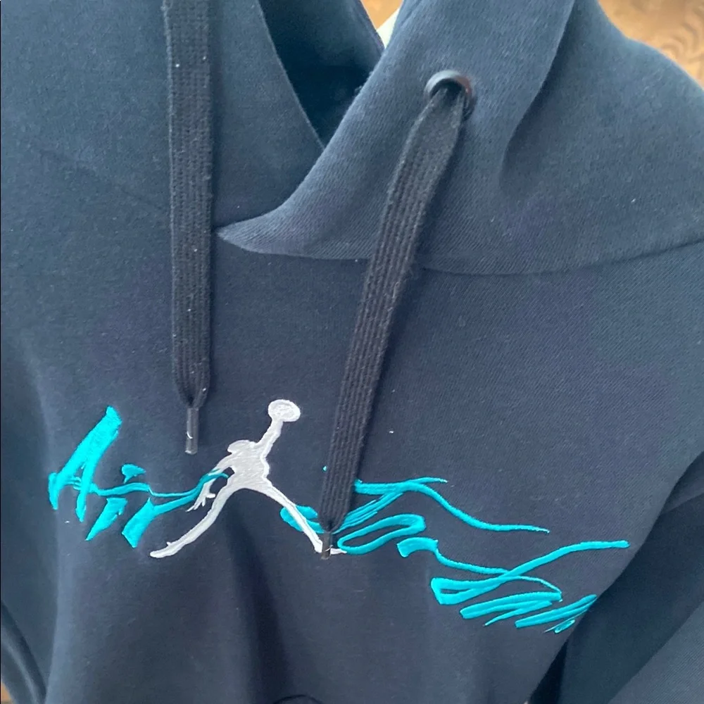 Air Jordan Black Hoodie Men’s/Women’s Size Small | Nike Jordan Pullover